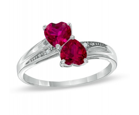 0.30 ct Ladies Diamond and Heart Shaped Ruby Ring