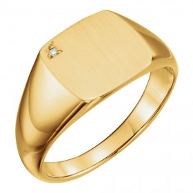 14 kt Yellow Gold Signet Ring With Diamond Accent